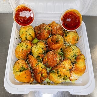 Garlic Knots (10)